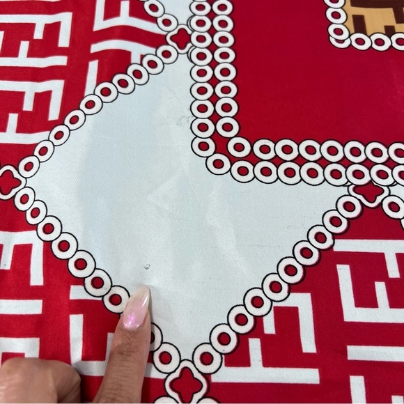 Fendi scarf Silk large square wrap B19 - Picture 5 of 9